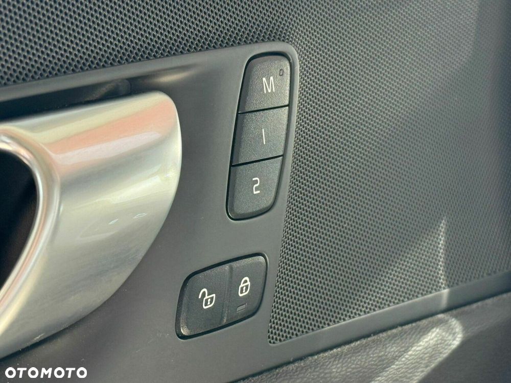 Volvo XC 60 - 28