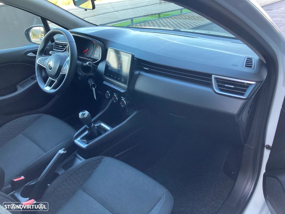 Renault Clio TCe 100 BUSINESS EDITION - 28
