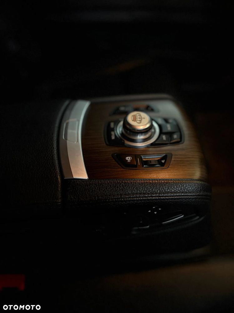 BMW Seria 7 730d L - 19