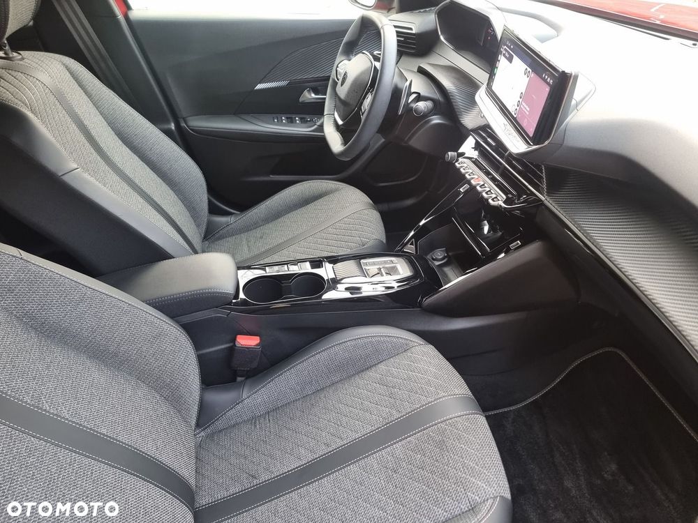 Peugeot 2008 1.2 PureTech Allure S&S EAT8 - 19