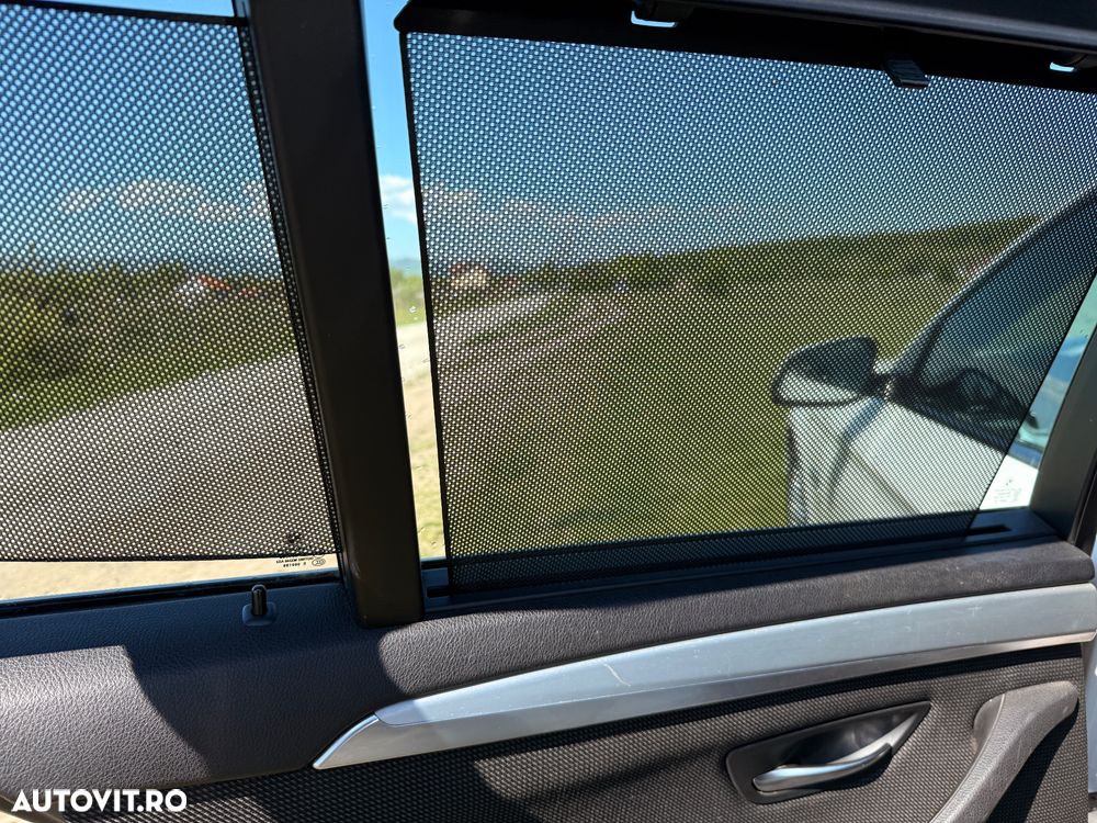 BMW Seria 5 520d Aut. - 9