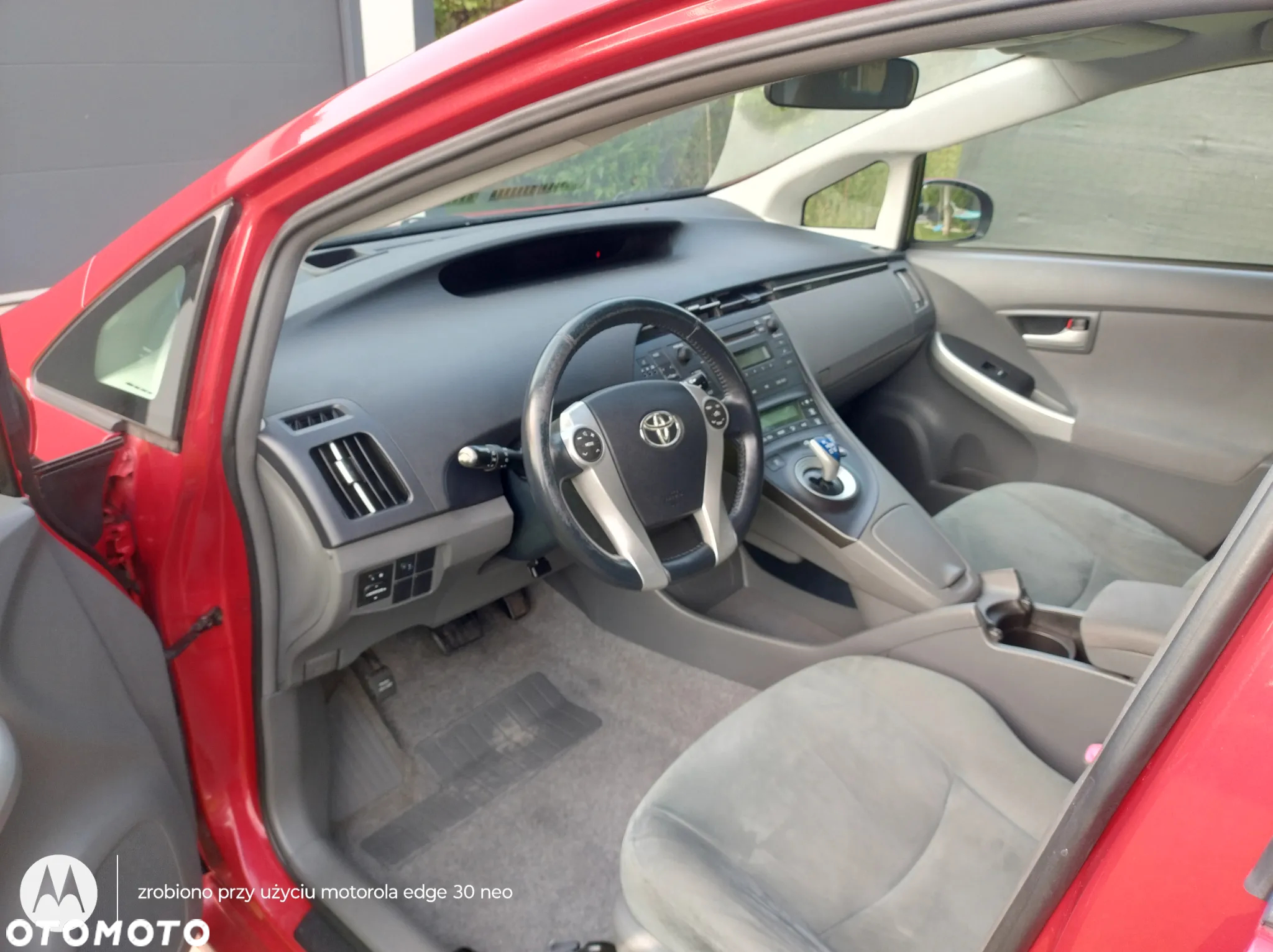 Toyota Prius 1.8 Hybrid Premium - 17
