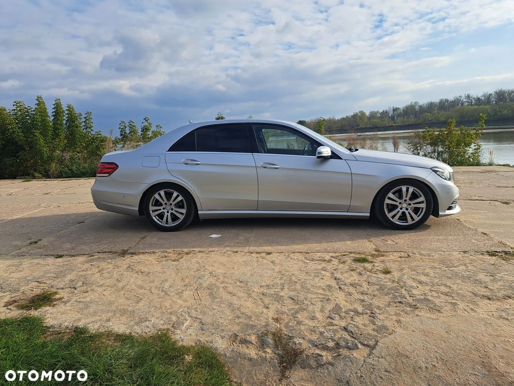 Mercedes-Benz Klasa E 200 BlueTEC 7G-TRONIC Elegance - 3