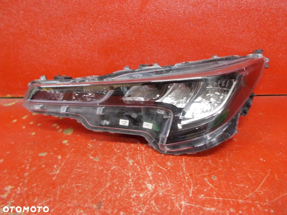 TOYOTA COROLLA E21 HB KOMBI LAMPA LEWA 81150-02S60 FULL LED - 1