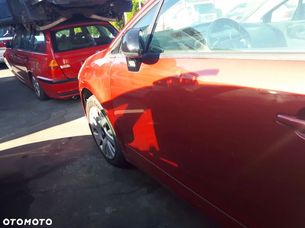 CITROEN C4 04-08 3D 2.0 HDI LAMPA TYŁ TYLNA PRAWA LEWA - 16