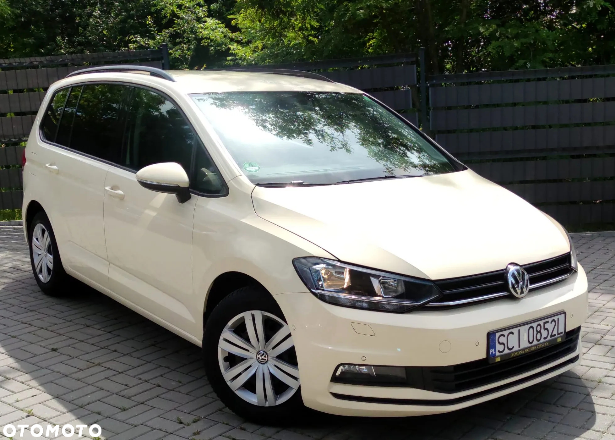 Volkswagen Touran - 3
