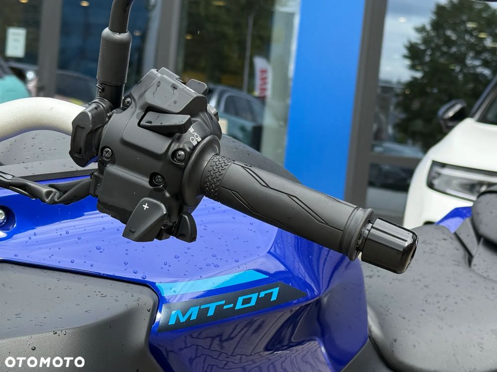 Yamaha MT - 5