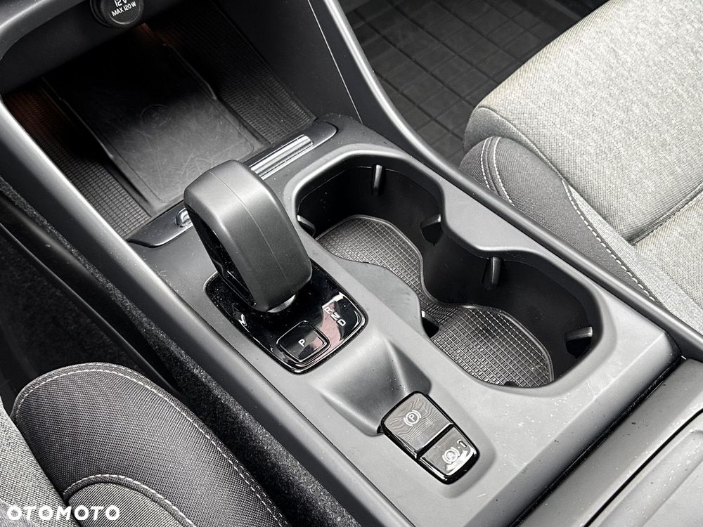Volvo XC 40 - 21
