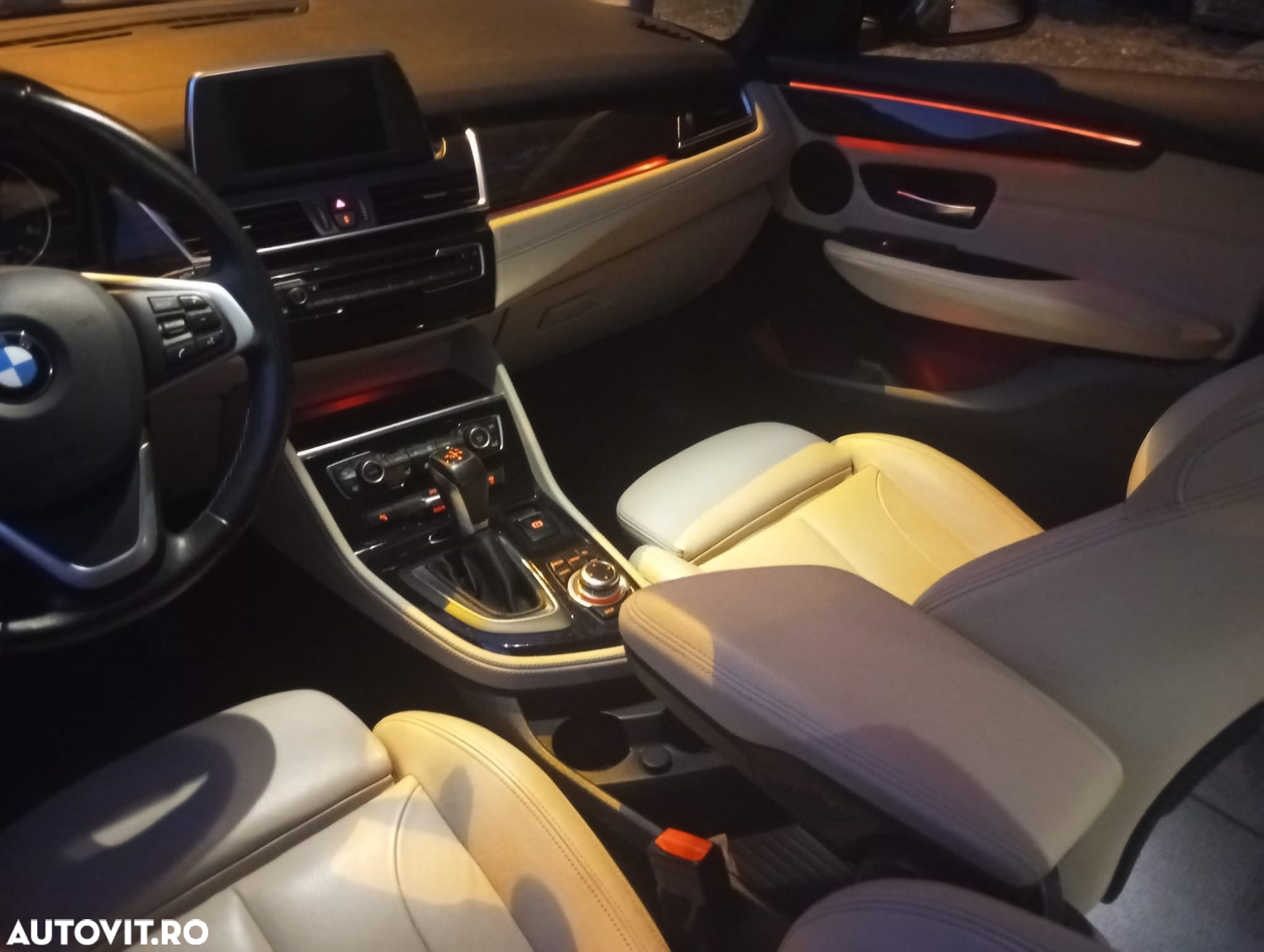 BMW Seria 2 218d Active Tourer Aut. Luxury Line - 29