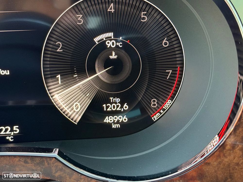 Bentley Bentayga V8 - 15