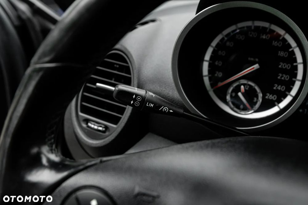 Mercedes-Benz SLK 200 BlueEFFICIENCY 7G-TRONIC Roadster pur - 33