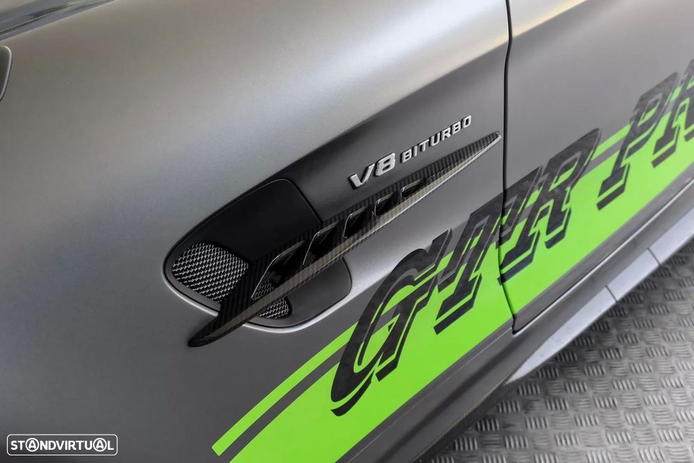 Mercedes-Benz AMG GT R - 22