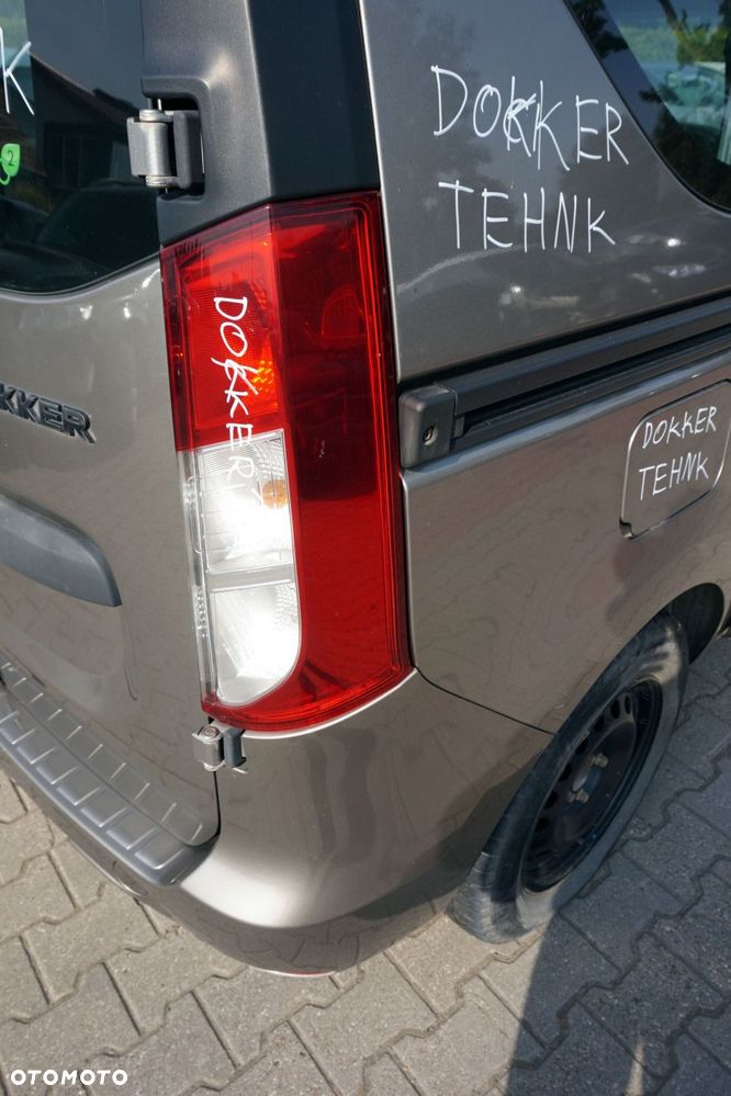 LAMPA TYLNA PRAWA DOKKER LIFT 265509604R DACIA 2017-2021 - 1