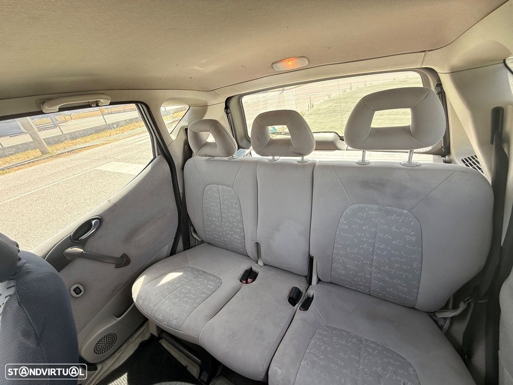 Mercedes-Benz A 170 CDi Elegance - 17