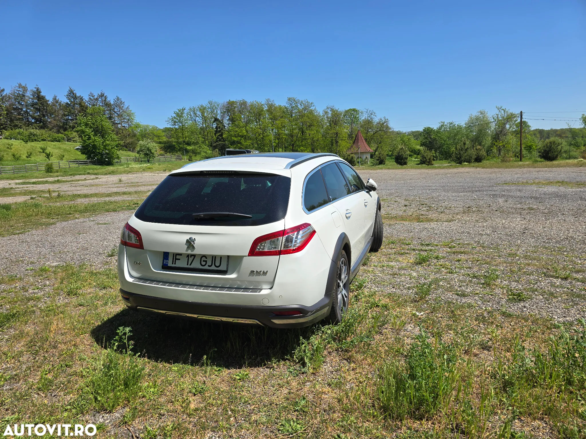 Peugeot 508 RXH Hybrid4 - 12