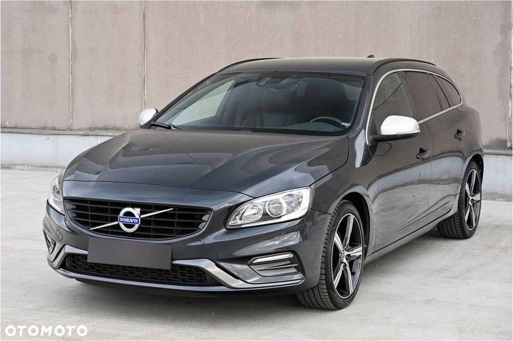 Volvo V60 D3 R-Design - 4
