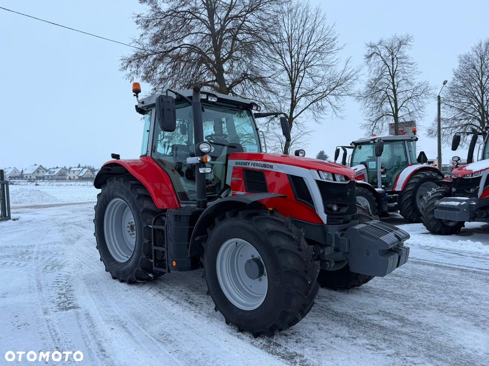 Massey Ferguson 6S.145 Dyna-6 Efficient - 1