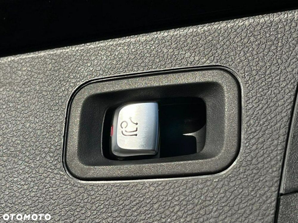 Mercedes-Benz GLC 300 e 4-Matic Avantgarde - 14