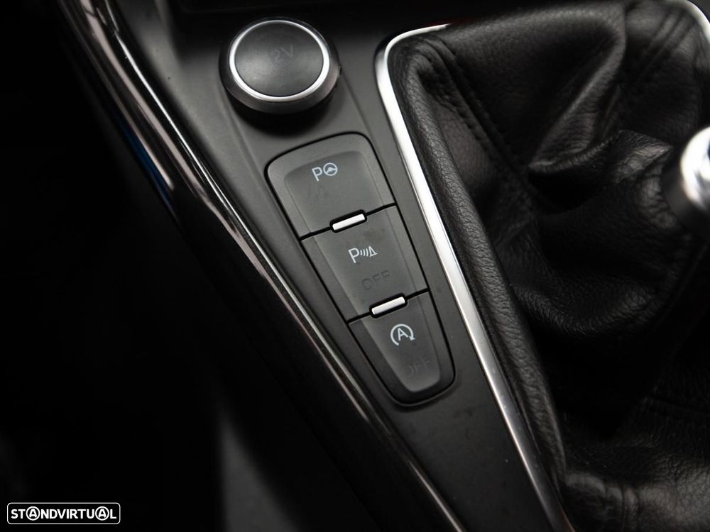 Ford Focus SW 1.5 TDCi Titanium - 18