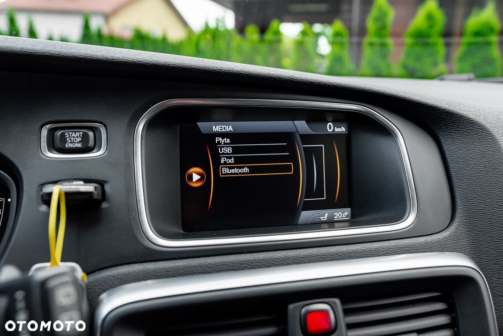 Volvo V40 D4 Geartronic R Design - 33