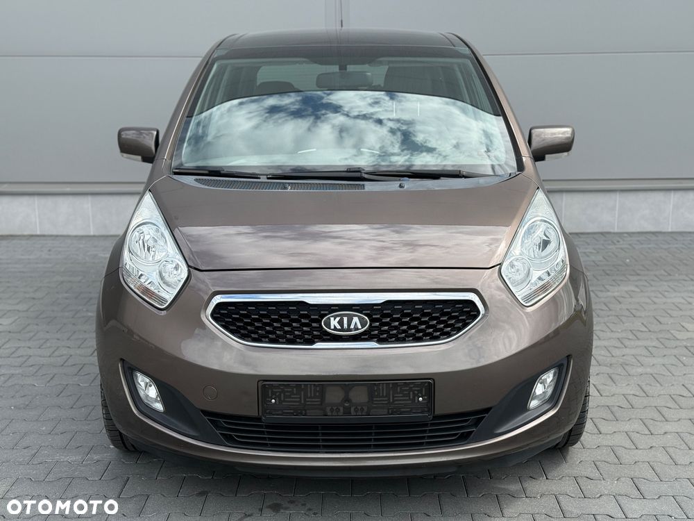 Kia Venga 1.6 CRDi 128 Fifa World Cup Edition - 2