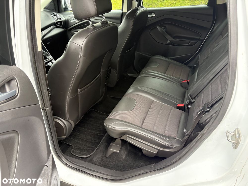 Ford Kuga 2.0 TDCi Titanium - 11