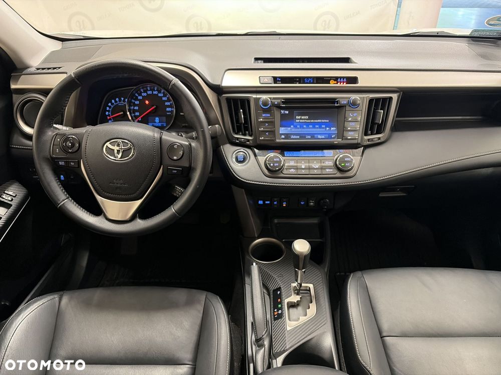 Toyota RAV4 - 4