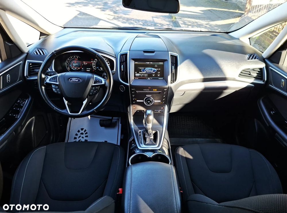 Ford S-Max 2.0 TDCi Titanium PowerShift - 34