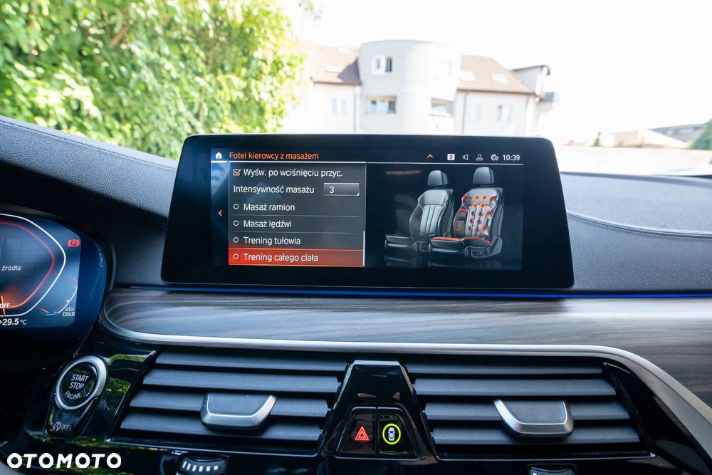 BMW Seria 5 520d xDrive - 14