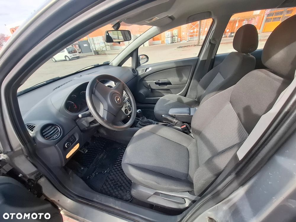 Opel Corsa 1.2 16V Essentia - 5