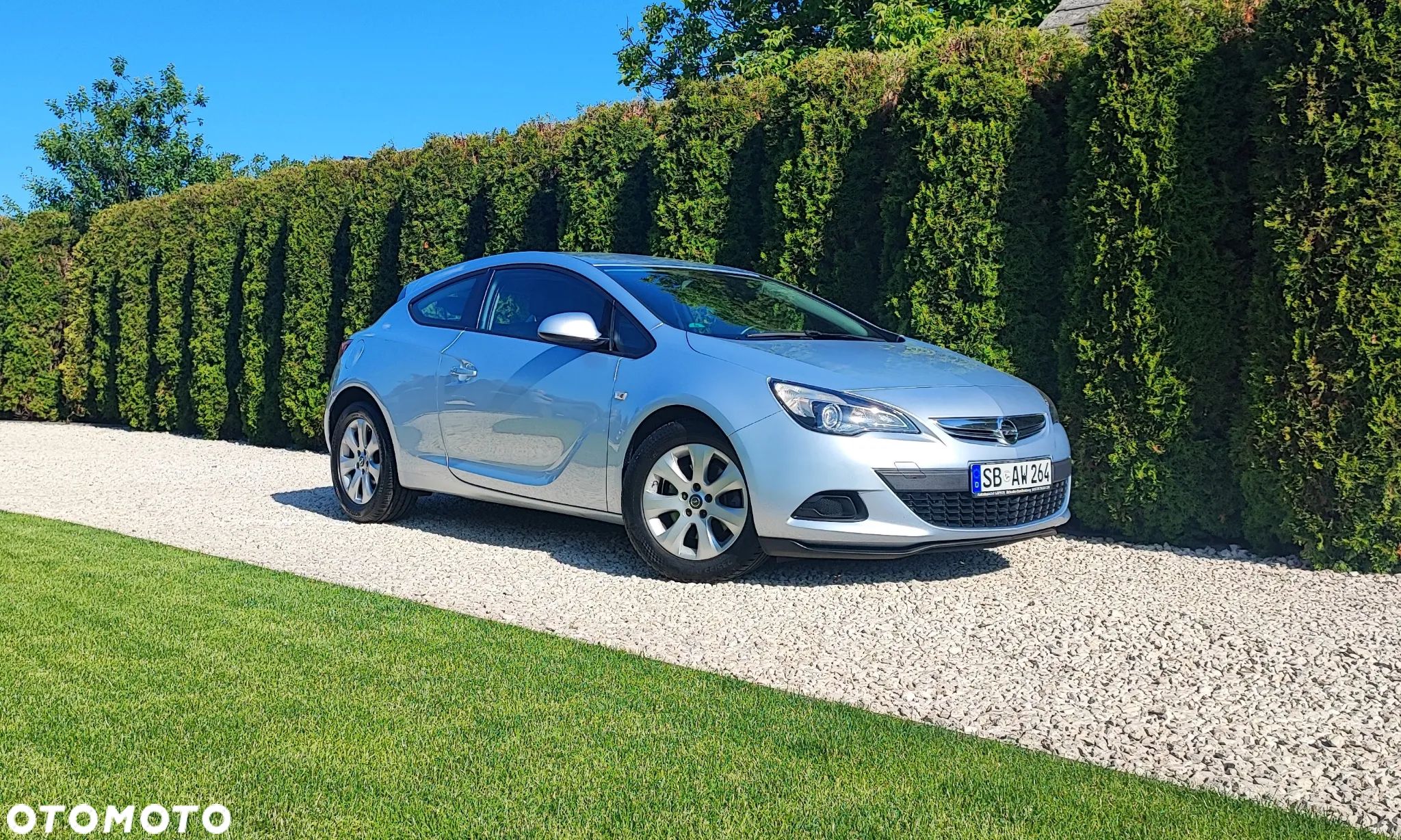 Opel Astra GTC 1.4 Turbo - 1