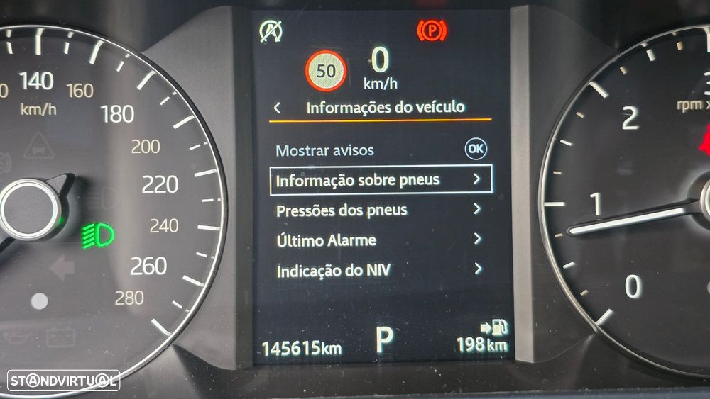 Land Rover Range Rover Velar 2.0 D R-Dynamic - 24