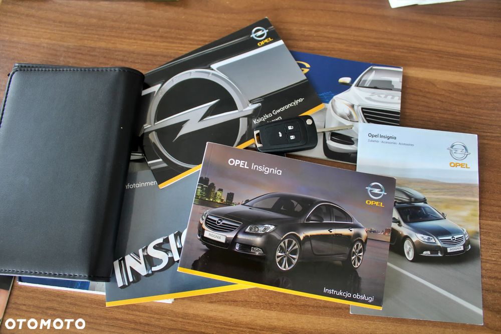 Opel Insignia - 35