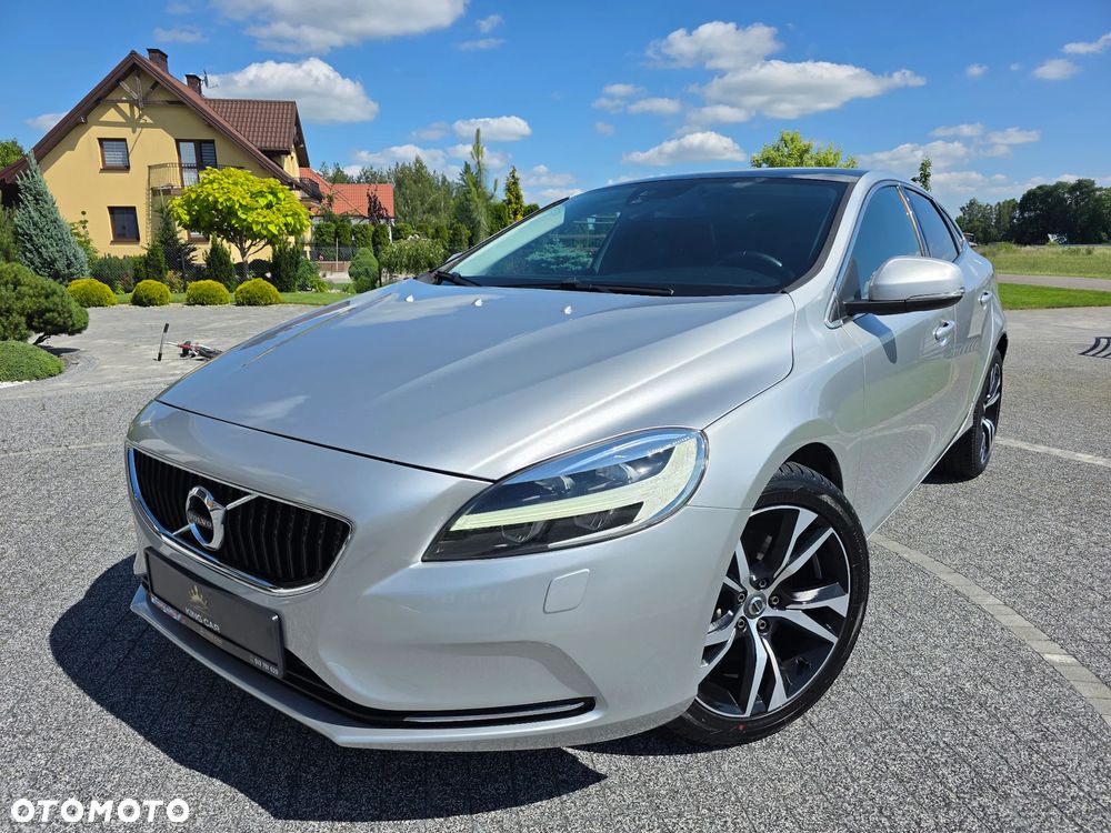 Volvo V40 D3 Geartronic Inscription - 1