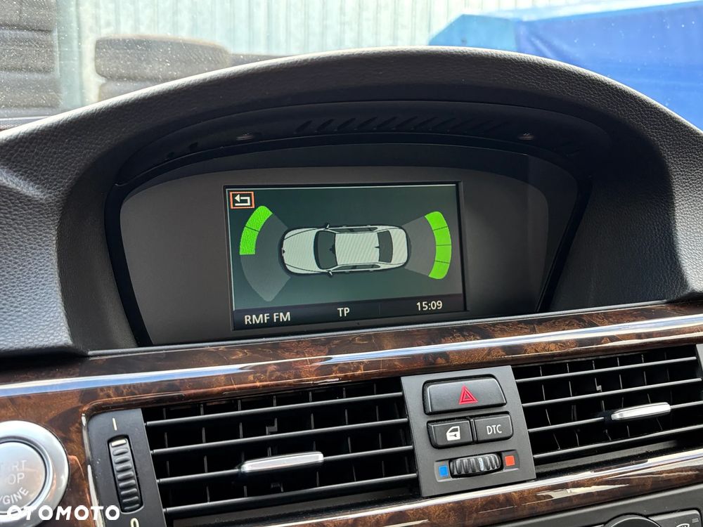BMW Seria 3 320i - 34