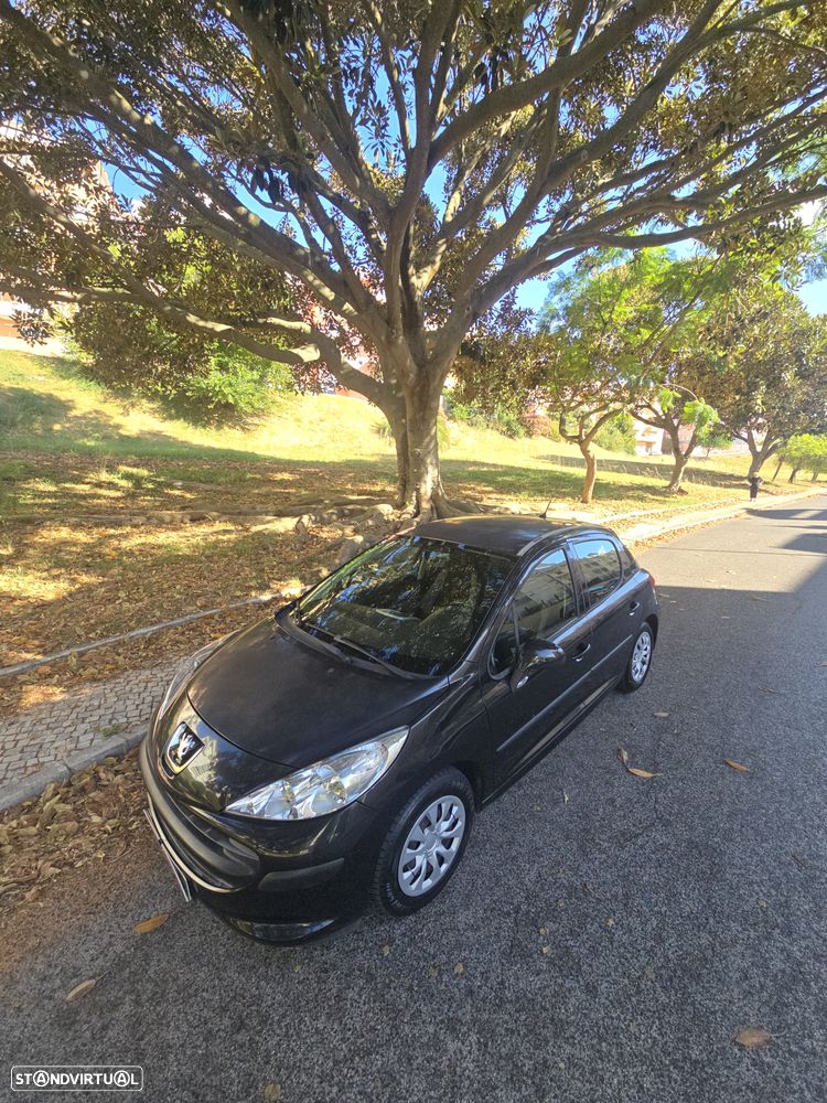 Peugeot 207 1.4 HDi Urban - 30