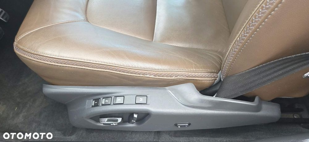 Volvo XC 70 - 13