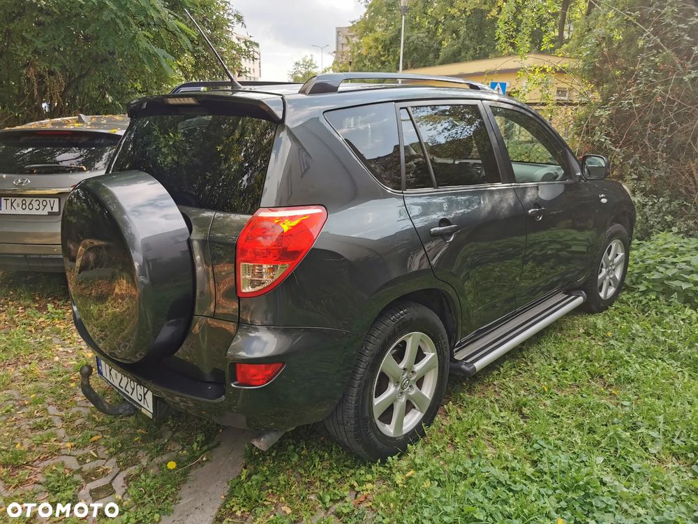 Toyota RAV4 2.2 D-4D 4x4 - 7