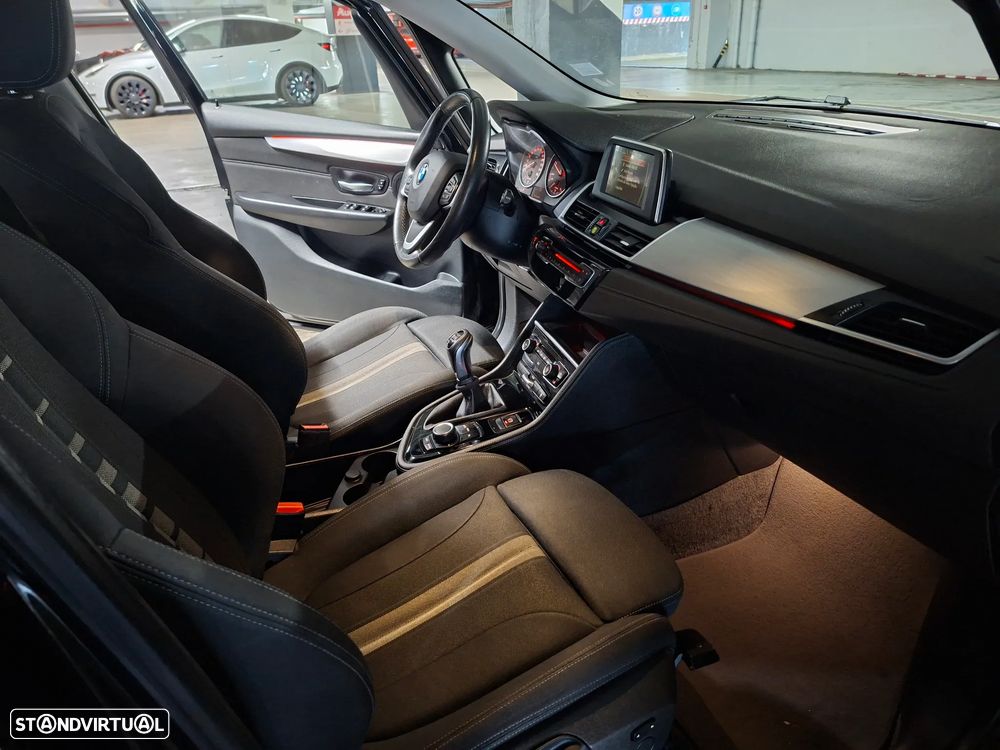BMW 216 Gran Tourer - 8
