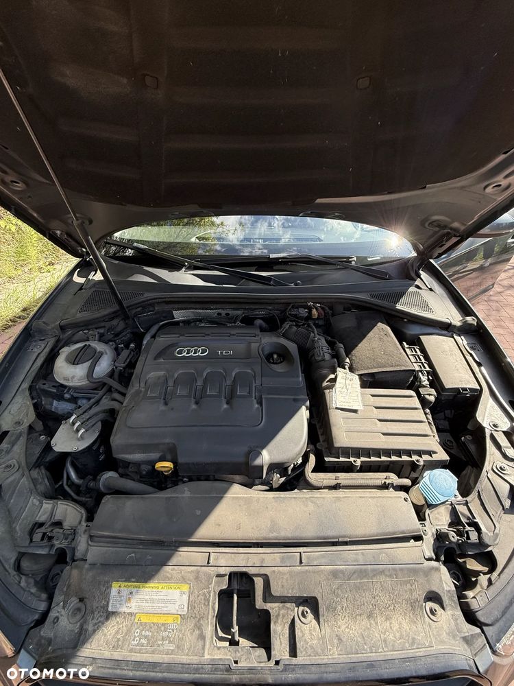 Audi A3 Sportback 1.6 TDI (clean diesel) S tronic Attraction - 23