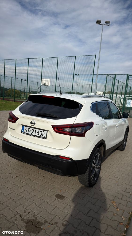 Nissan Qashqai 1.5 dCi N-Connecta - 10