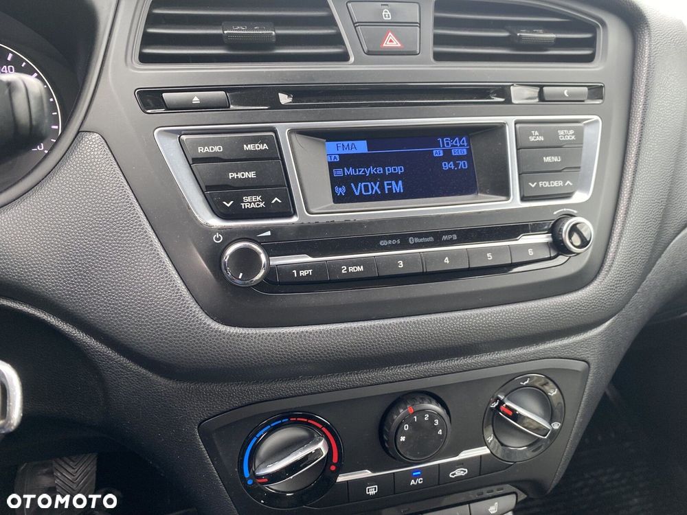 Hyundai i20 - 22