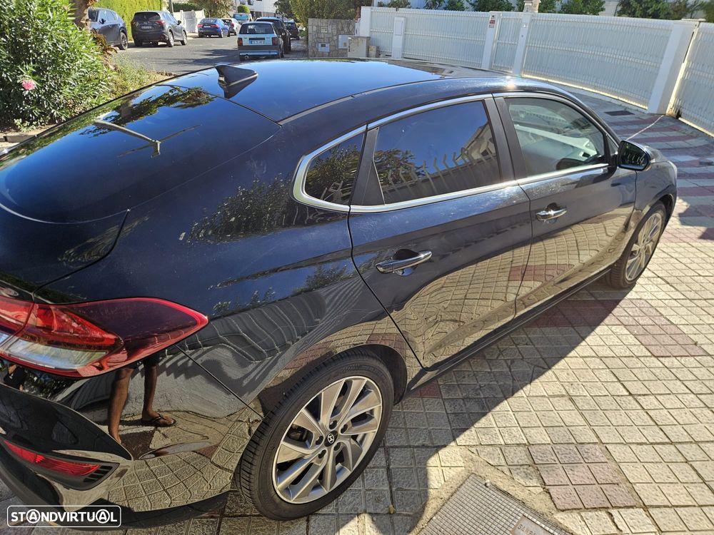 Hyundai i30 Fastback 1.0 T-GDi Style+Sens.Frt.+CI - 3