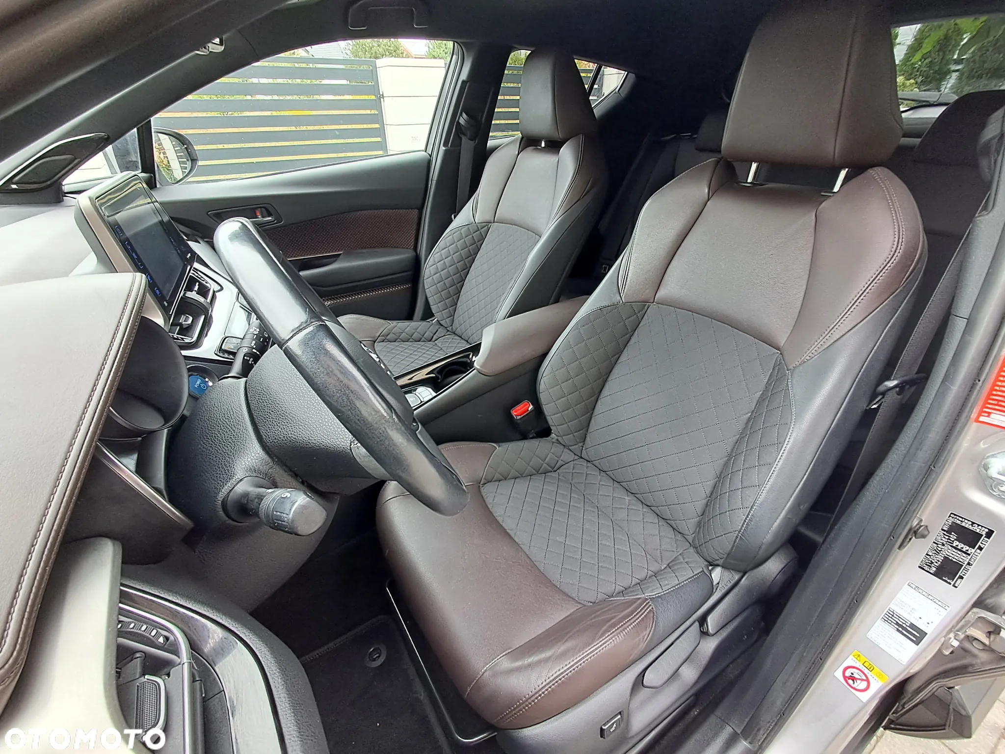 Toyota C-HR 1.8 Hybrid Premium - 29