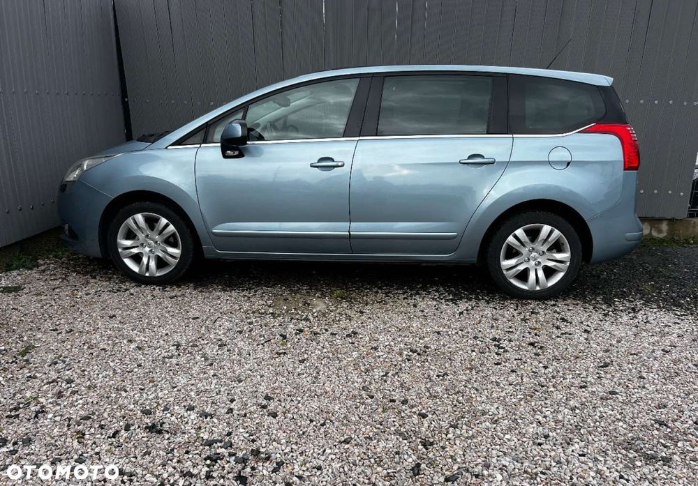 Peugeot 5008 - 6