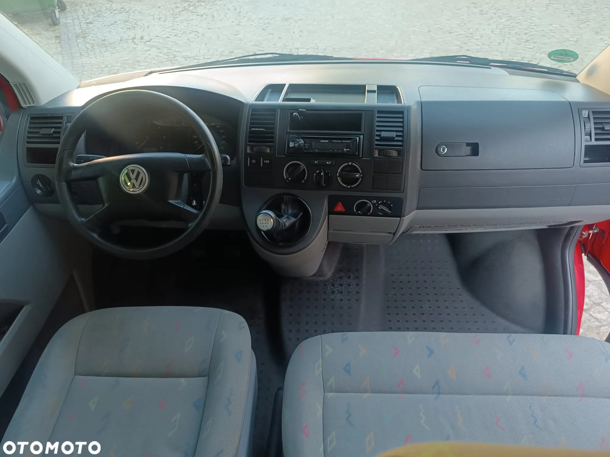 Volkswagen Transporter T5 TDI L1H1 - 11