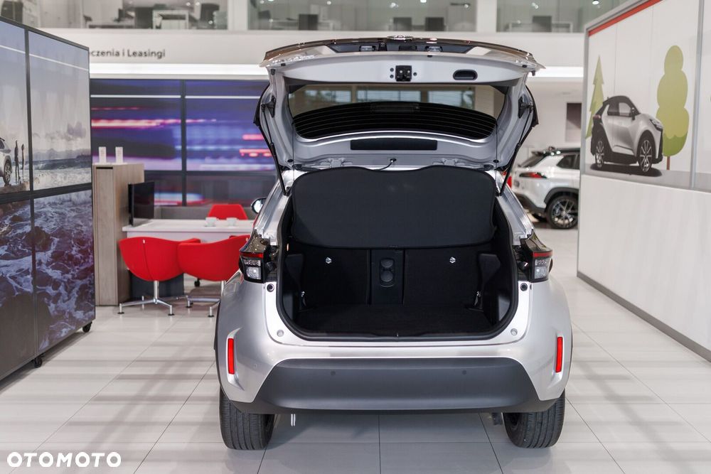 Toyota Yaris Cross Hybrid 1.5 Style - 24