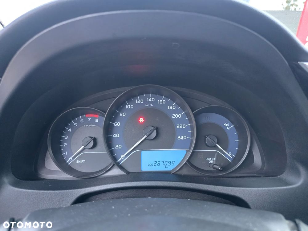 Toyota Corolla 1.6 Active EU6 - 22