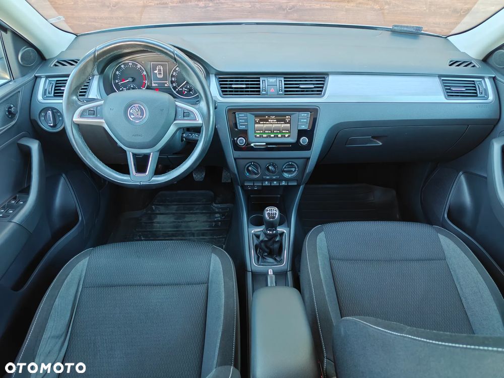Skoda RAPID 1.2 TSI Ambition - 13