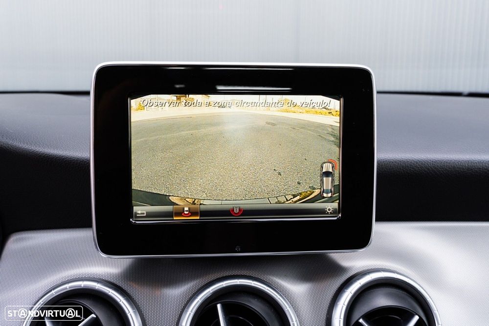 Mercedes-Benz CLA 180 d AMG Line - 18